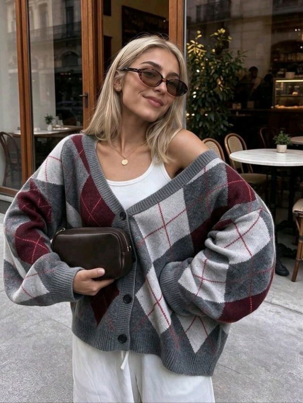 Autumn/Winter Grey & Red Contrast Argyle Diamond Pattern V-Neck Single